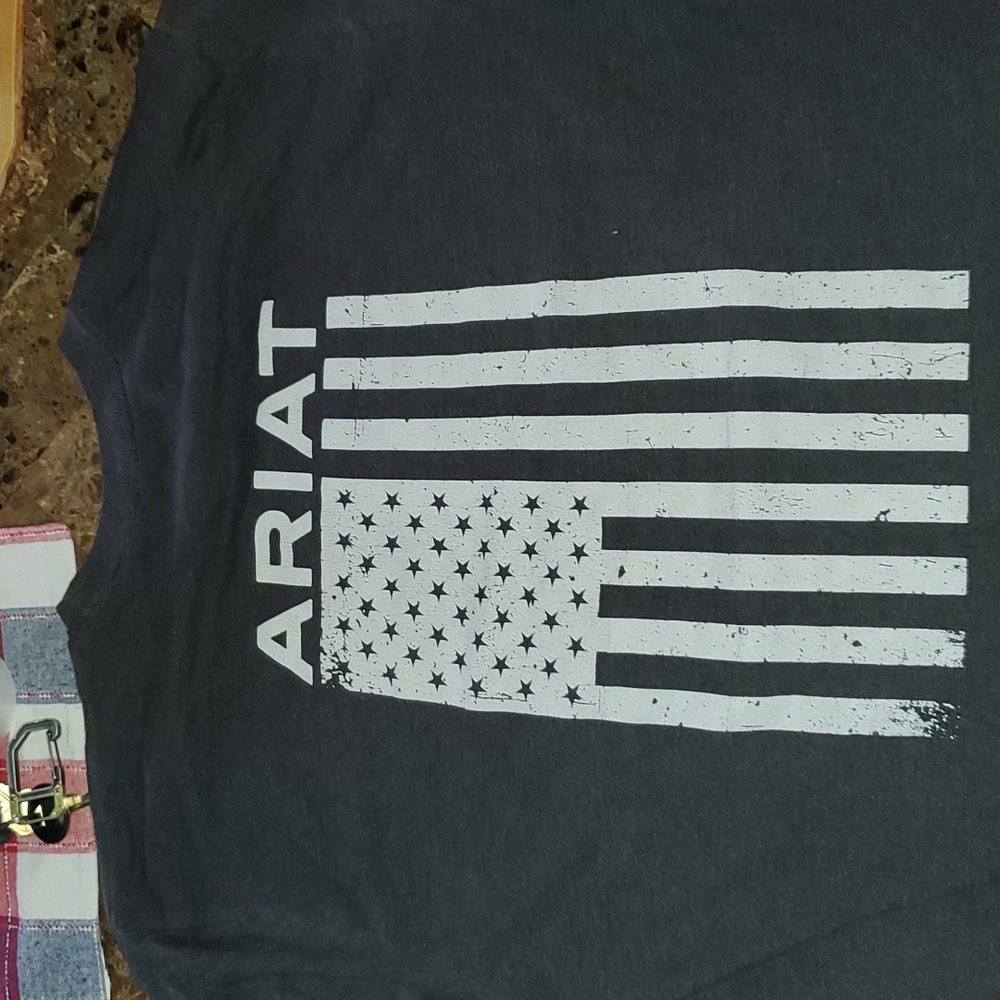 Mens Ariat shirt